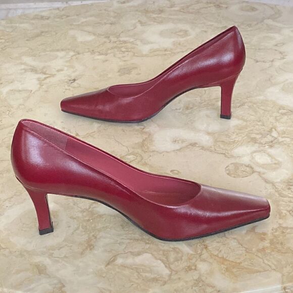 NWOT Etienne Aigner Leather Pumps Made in Spain Burgundy Red Vintage - Picture 9 of 14